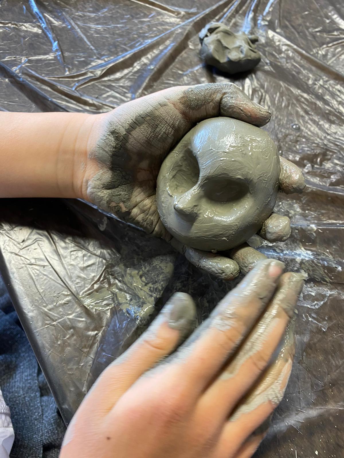 laboratorio facce di creta